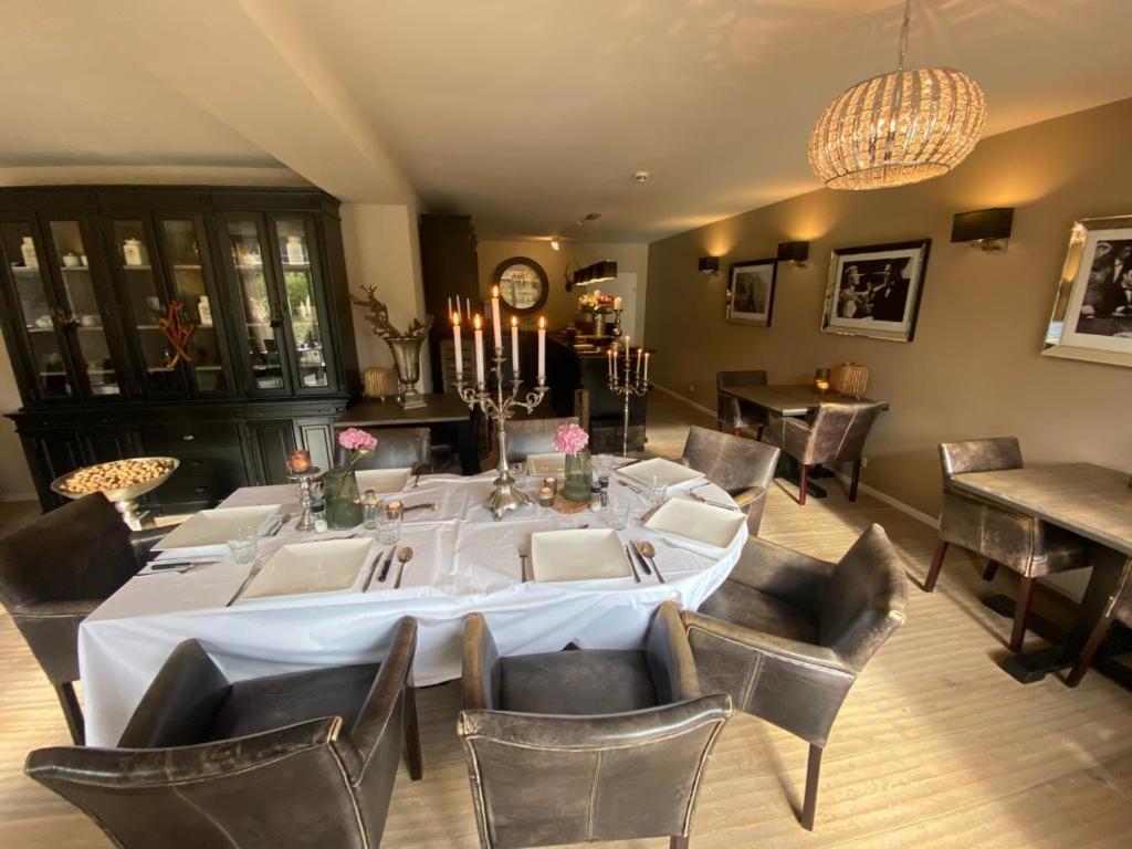 Flora & Fauna (adults Only) 3*